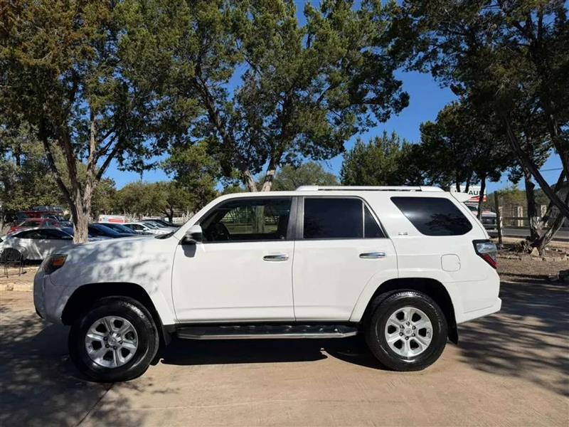 Toyota 4Runner SR5 2WD 2015