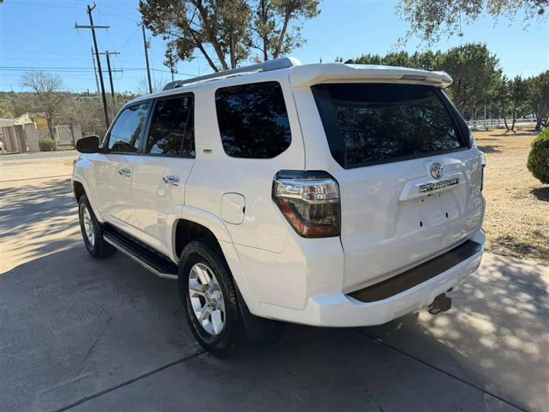 Toyota 4Runner SR5 2WD 2015