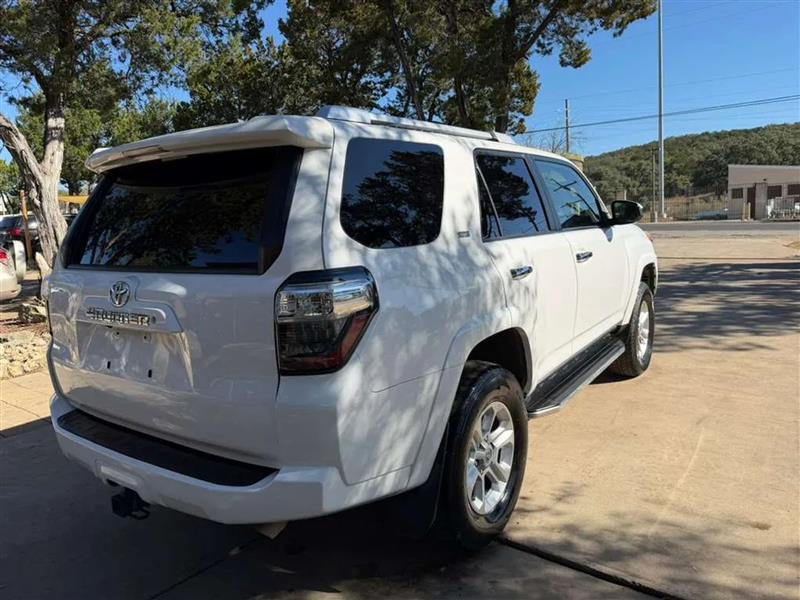 Toyota 4Runner SR5 2WD 2015