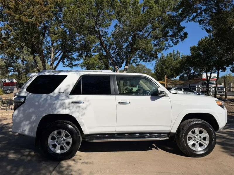 Toyota 4Runner SR5 2WD 2015