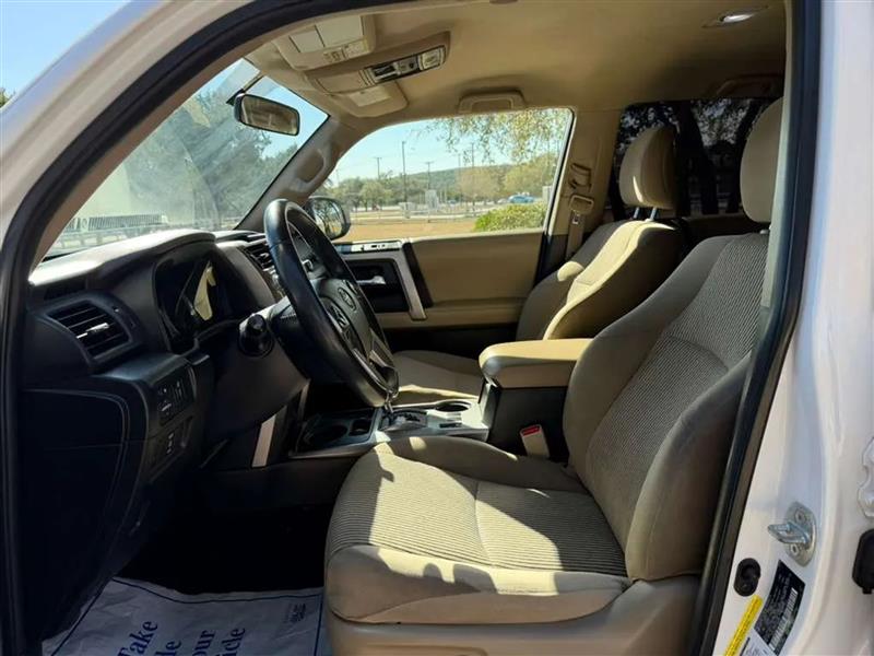 Toyota 4Runner SR5 2WD 2015