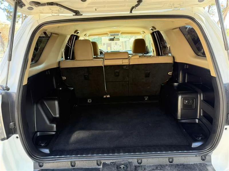 Toyota 4Runner SR5 2WD 2015