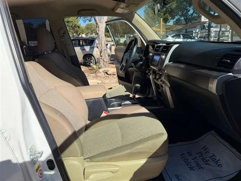 Toyota 4Runner SR5 2WD 2015