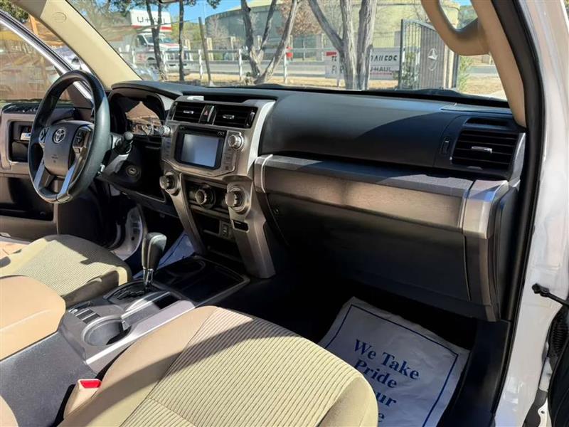 Toyota 4Runner SR5 2WD 2015