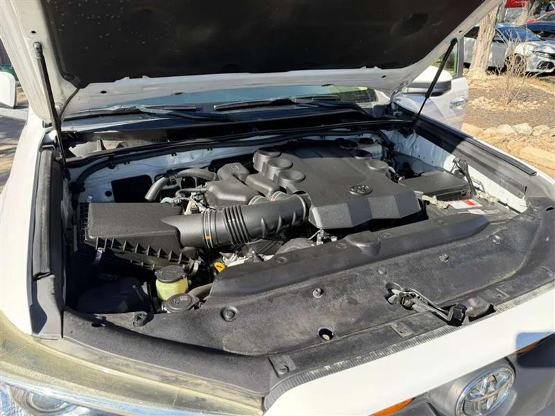 Toyota 4Runner SR5 2WD 2015