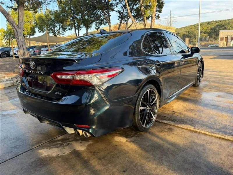 Toyota Camry XSE V6 2019
