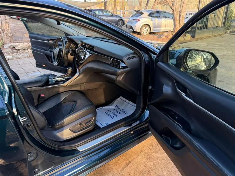 Toyota Camry XSE V6 2019