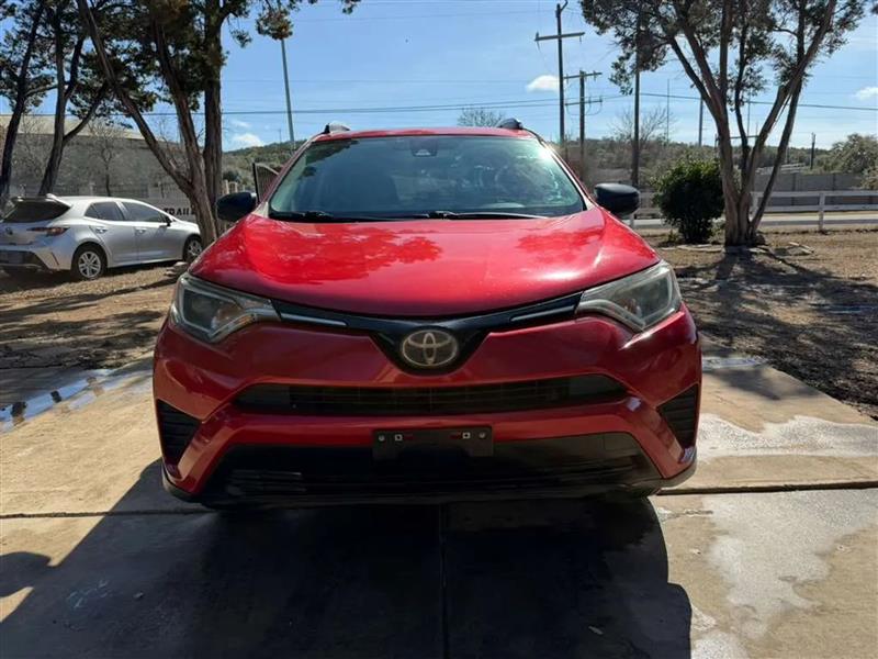 Toyota RAV4 LE FWD 2017