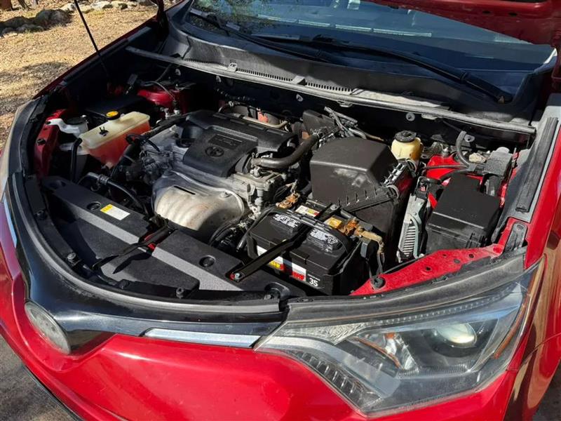 Toyota RAV4 LE FWD 2017