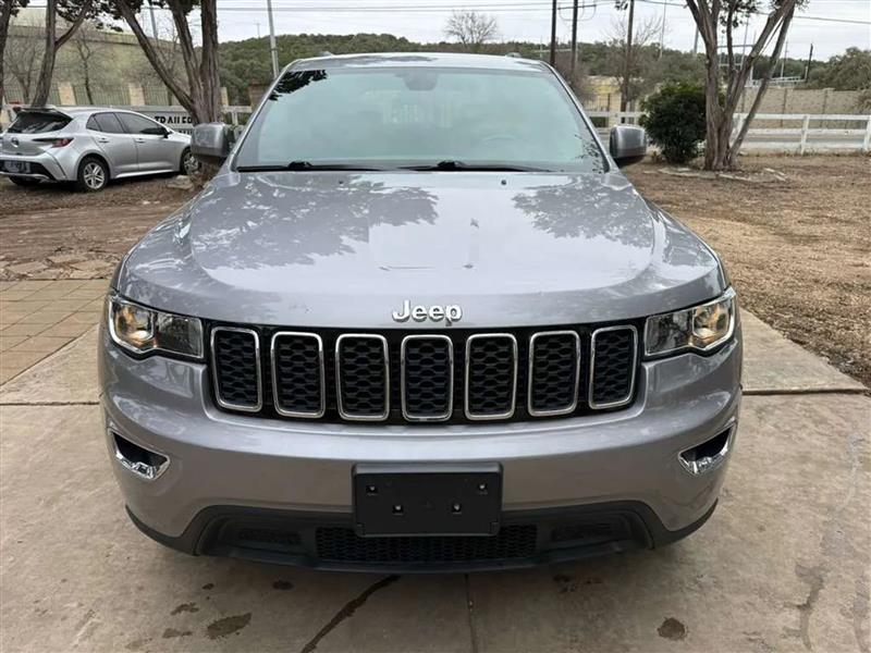 Jeep Grand Cherokee Laredo 2WD 2020