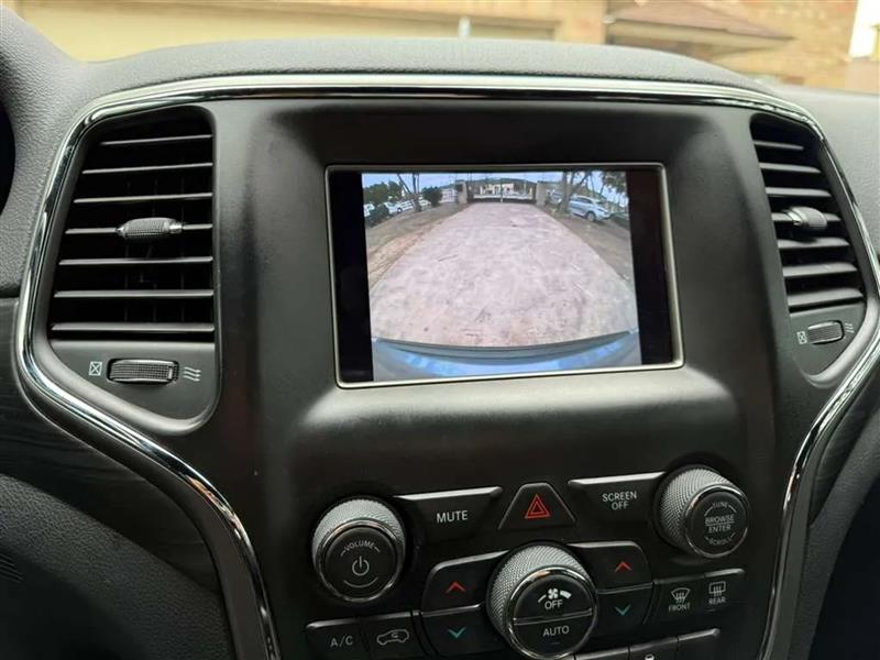 Jeep Grand Cherokee Laredo 2WD 2020