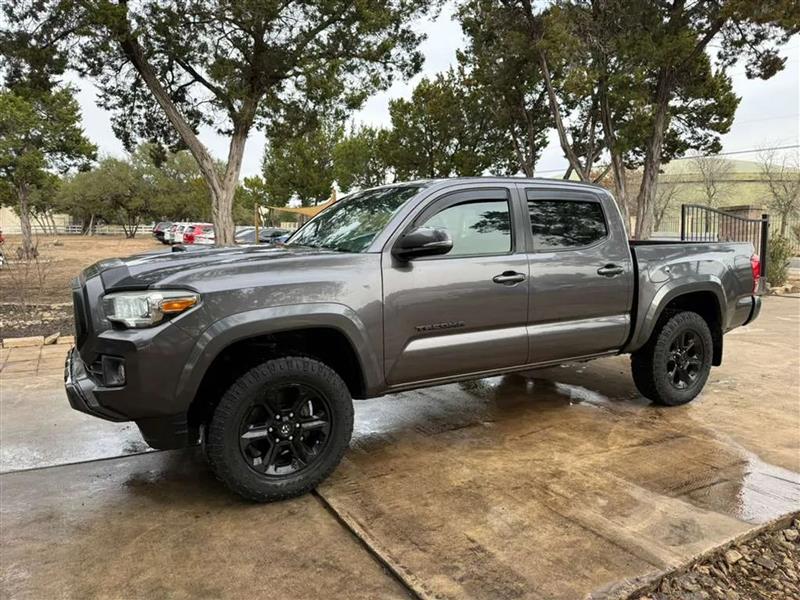 Toyota Tacoma SR5 Double Cab Long Bed V6 6AT 2WD 2016