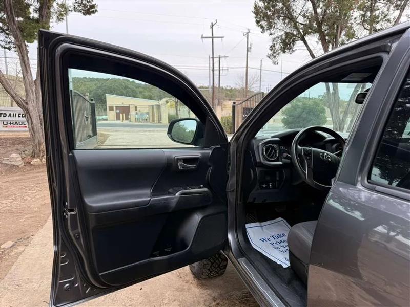 Toyota Tacoma SR5 Double Cab Long Bed V6 6AT 2WD 2016