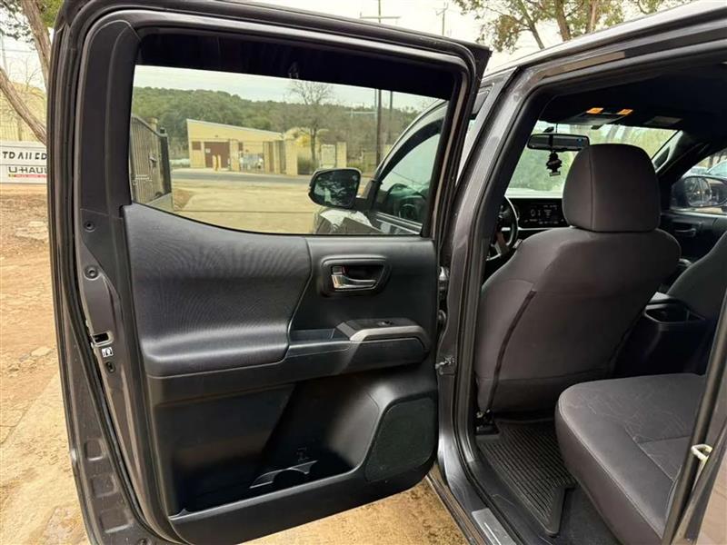 Toyota Tacoma SR5 Double Cab Long Bed V6 6AT 2WD 2016