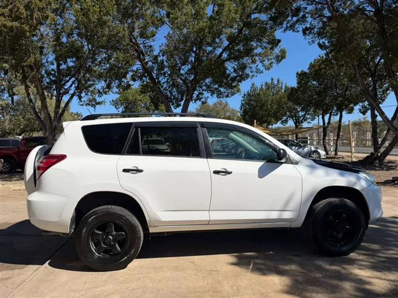 Toyota RAV4 Base I4 4WD 2011