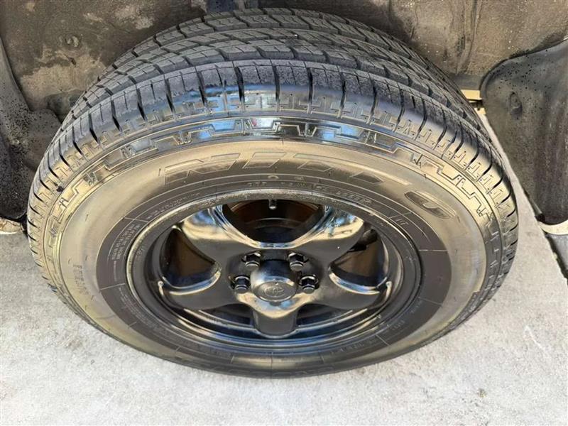 Toyota RAV4 Base I4 4WD 2011