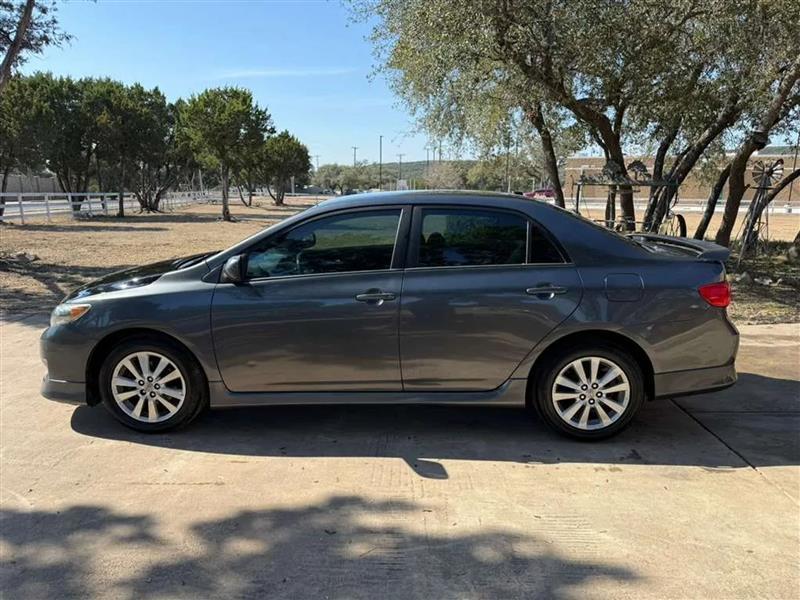 Toyota Corolla S 4-Speed AT 2010
