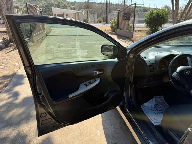 Toyota Corolla S 4-Speed AT 2010