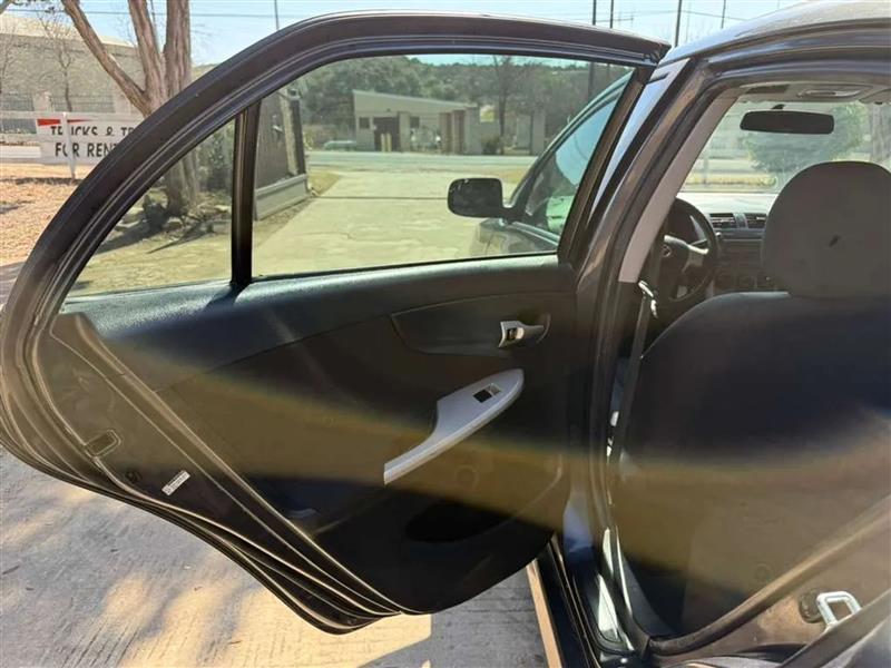 Toyota Corolla S 4-Speed AT 2010