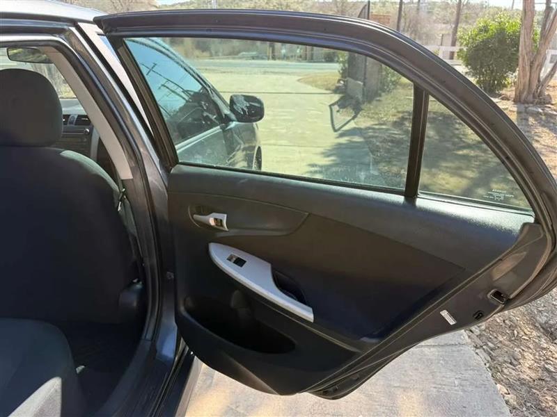 Toyota Corolla S 4-Speed AT 2010