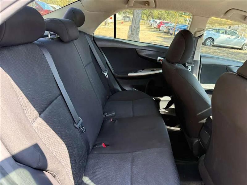 Toyota Corolla S 4-Speed AT 2010