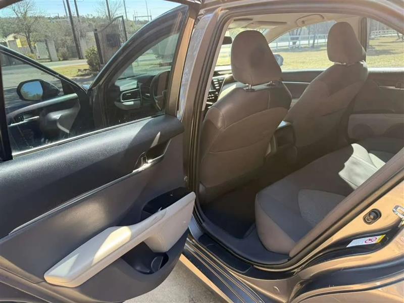 Toyota Camry LE 2018