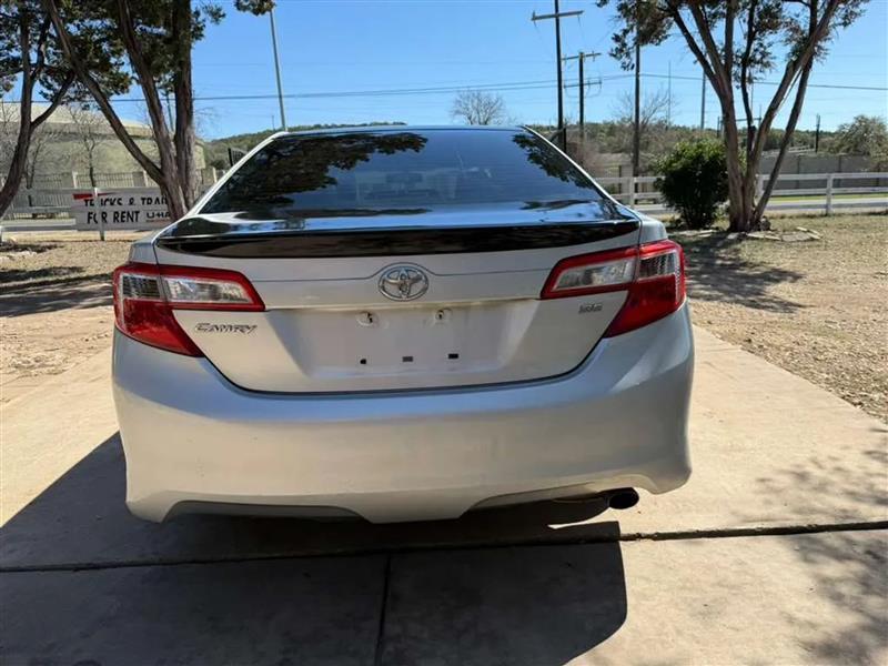 Toyota Camry SE 2014
