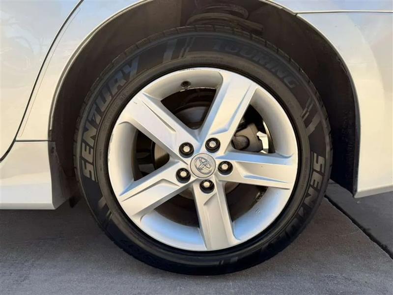 Toyota Camry SE 2014