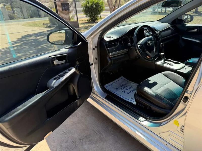 Toyota Camry SE 2014