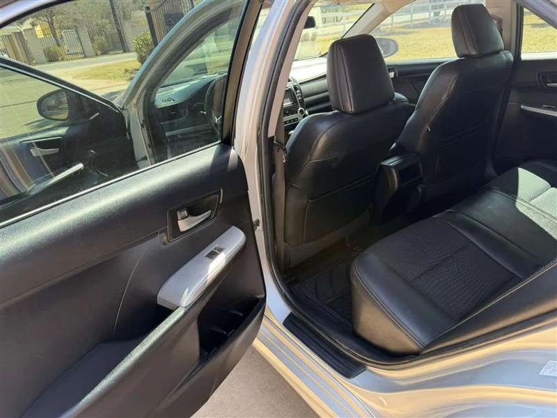 Toyota Camry SE 2014