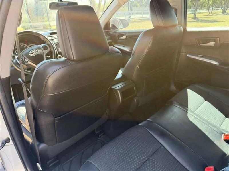 Toyota Camry SE 2014