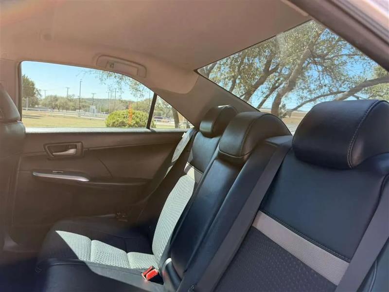 Toyota Camry SE 2014