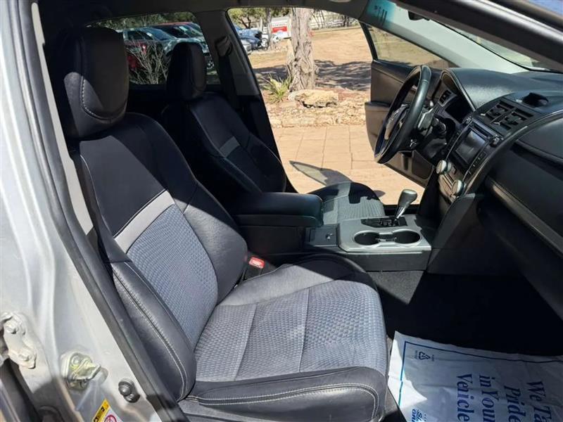 Toyota Camry SE 2014