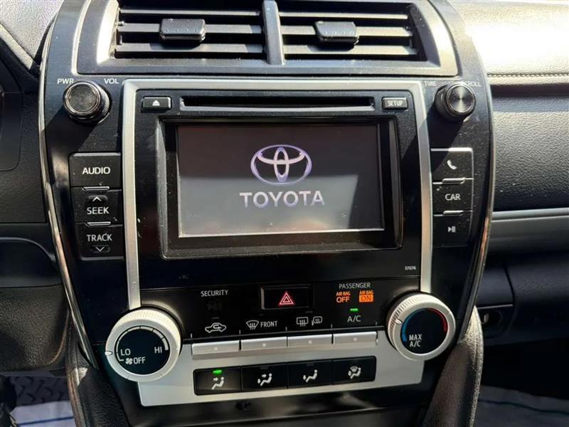 Toyota Camry SE 2014