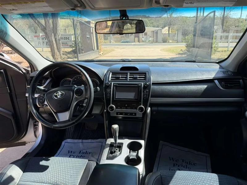 Toyota Camry SE 2014