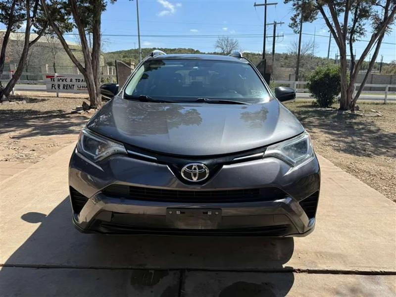 Toyota RAV4 LE FWD 2016