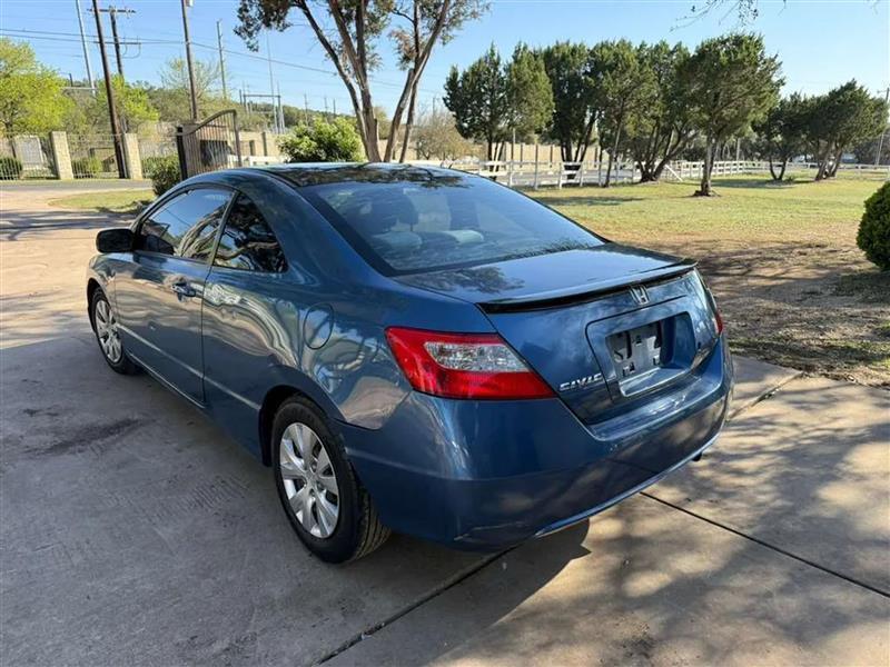 Honda Civic LX Coupe 5-Speed AT 2010