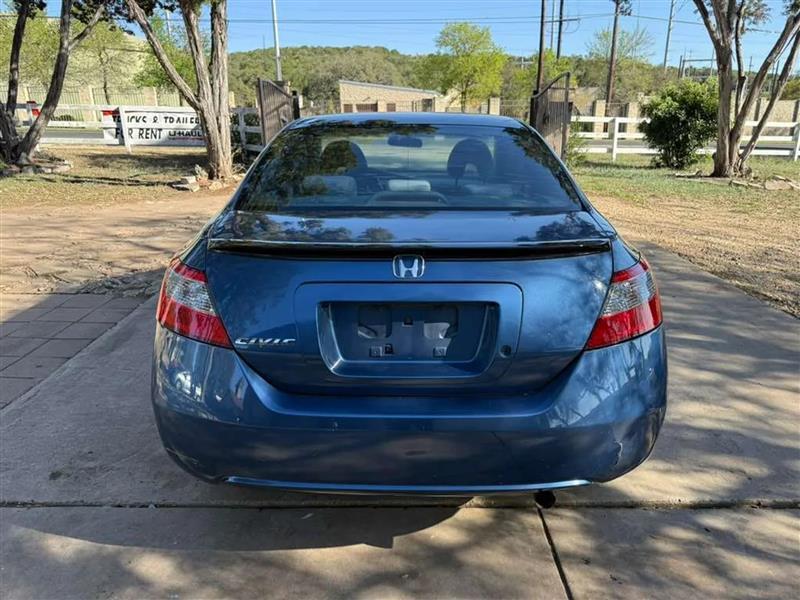 Honda Civic LX Coupe 5-Speed AT 2010