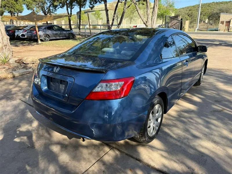 Honda Civic LX Coupe 5-Speed AT 2010
