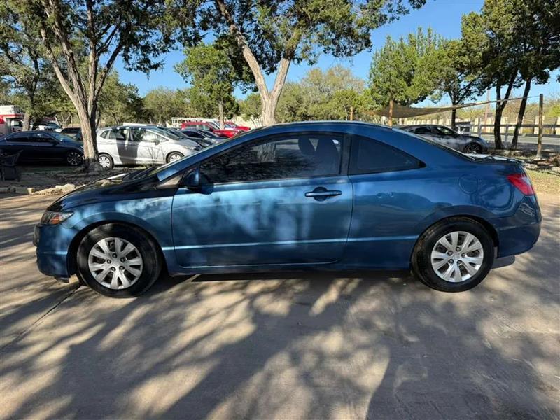 Honda Civic LX Coupe 5-Speed AT 2010