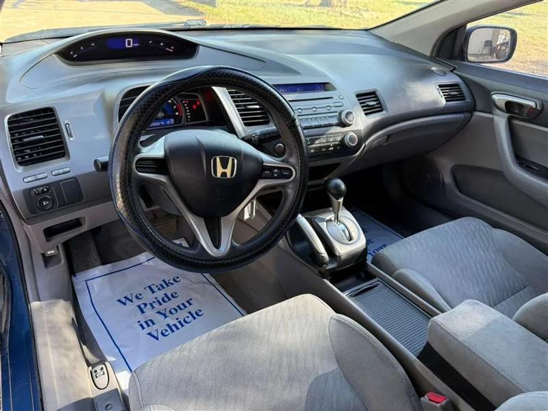 Honda Civic LX Coupe 5-Speed AT 2010