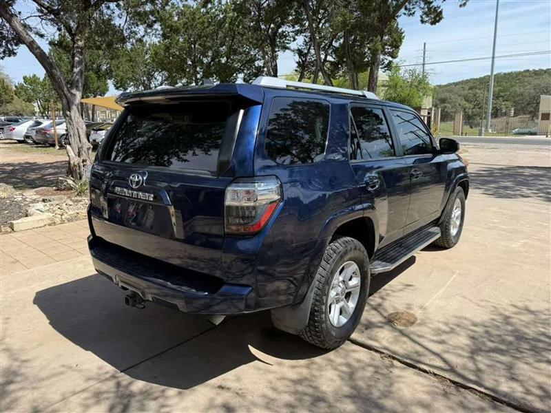 Toyota 4Runner SR5 2WD 2018