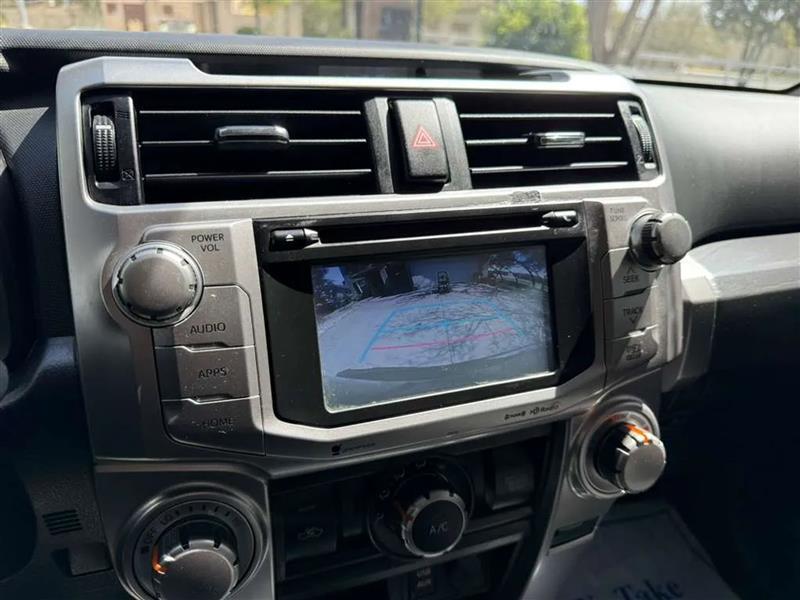 Toyota 4Runner SR5 2WD 2018