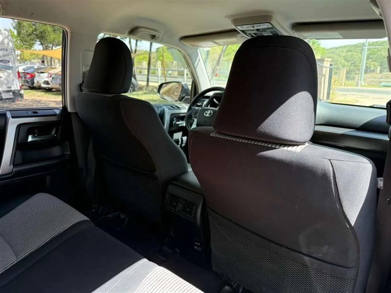 Toyota 4Runner SR5 2WD 2018