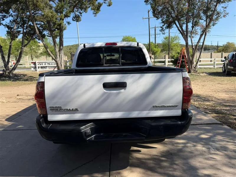Toyota Tacoma PreRunner Double Cab I4 4AT 2WD 2015