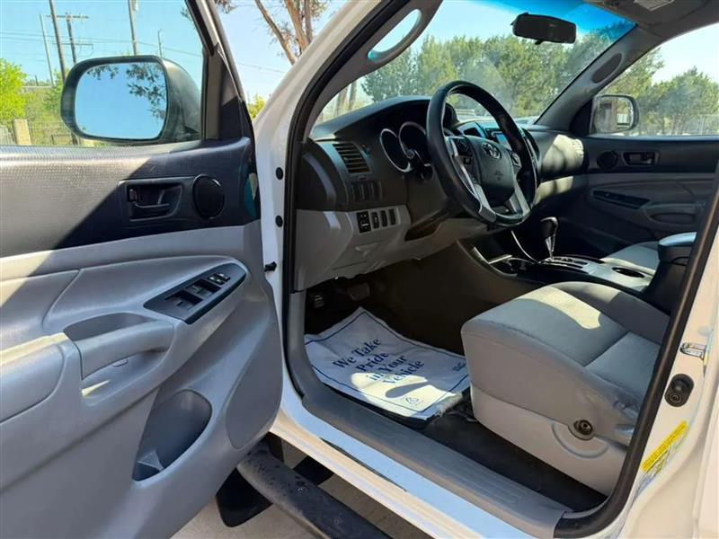 Toyota Tacoma PreRunner Double Cab I4 4AT 2WD 2015