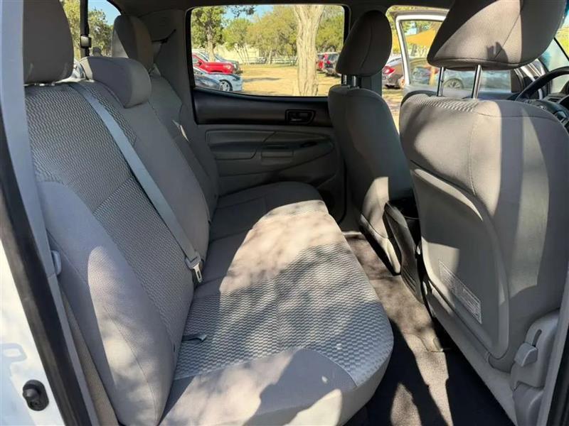 Toyota Tacoma PreRunner Double Cab I4 4AT 2WD 2015