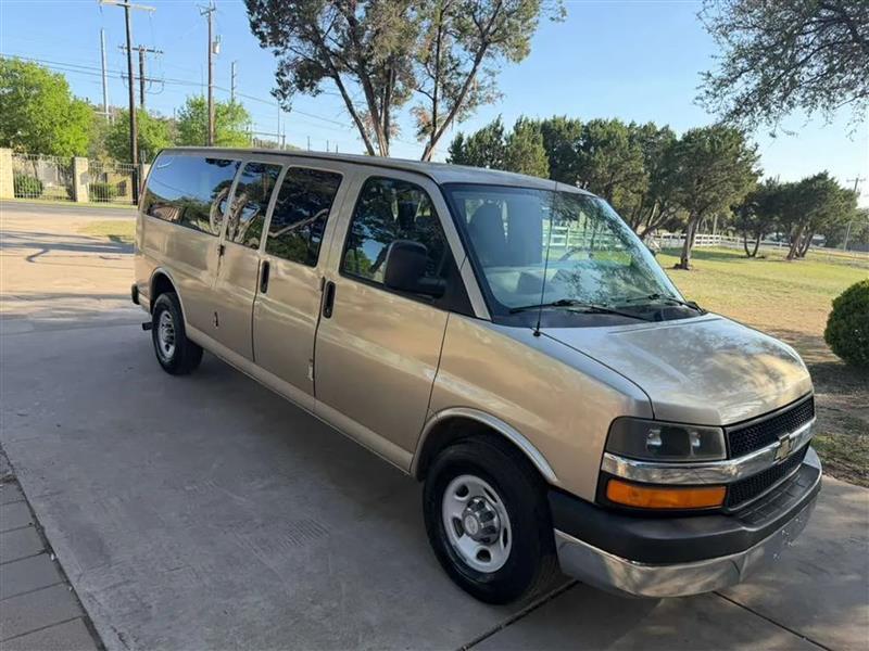 Chevrolet Express LT 3500 Extended 2013
