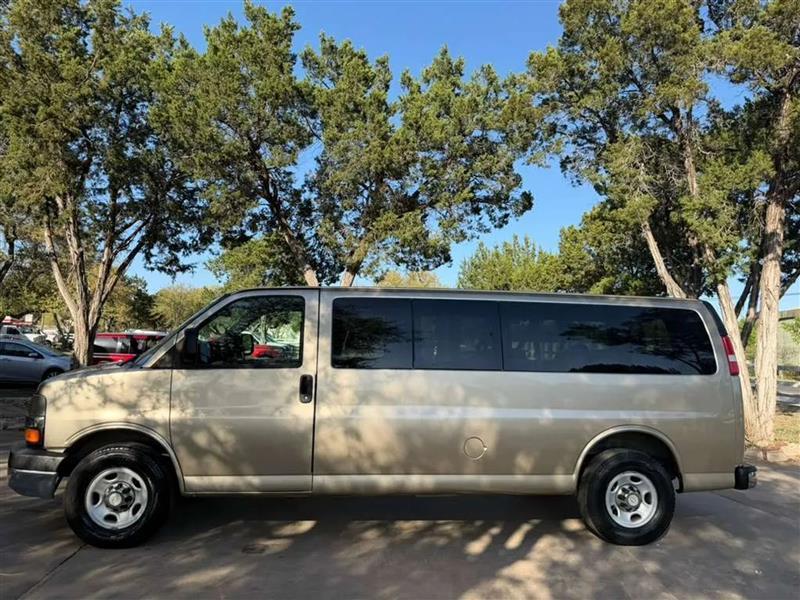 Chevrolet Express LT 3500 Extended 2013