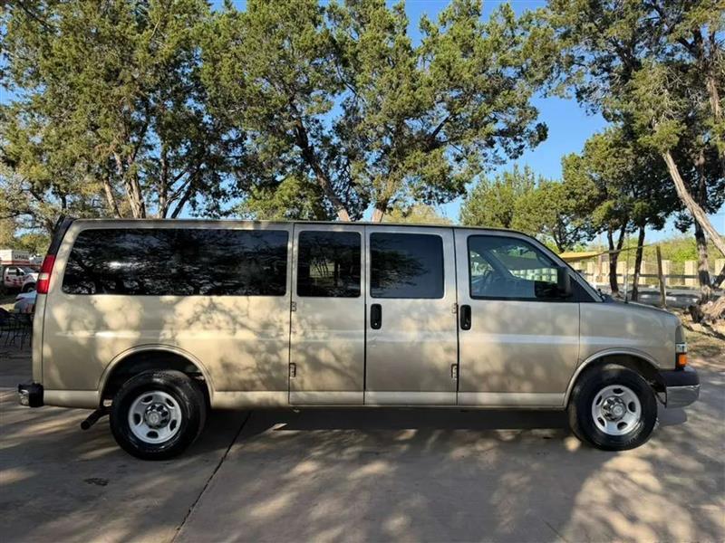 Chevrolet Express LT 3500 Extended 2013